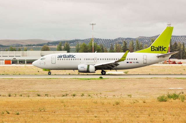 Boeing 737-700 (YL-BBL)