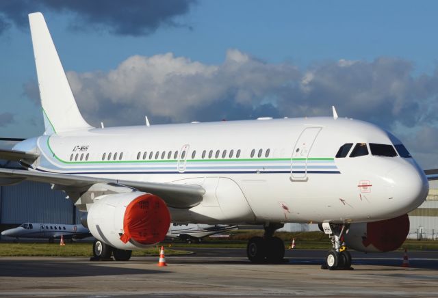 Airbus A319 (A7-MHH)