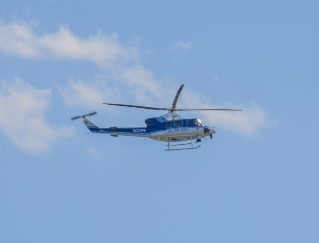 Bell 412 (N22PP) - Washington DC, flying overhead during the Cherry Blossom Festival