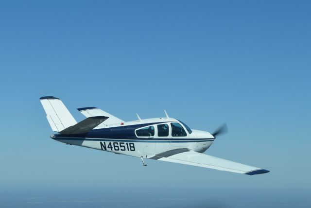 Beechcraft 35 Bonanza (N4651B)