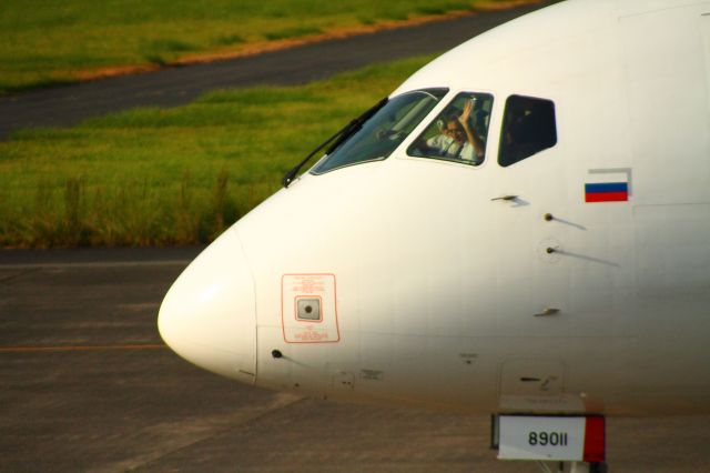 Sukhoi Superjet 100 (RA-89011)