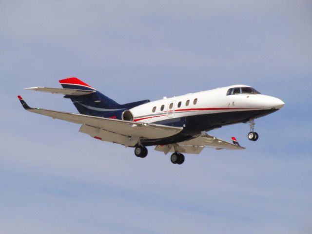 Hawker 800 (N900XG) - Landing RWY 20R