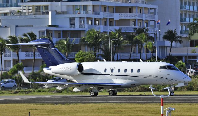 Bombardier Challenger 300 (N888KG)