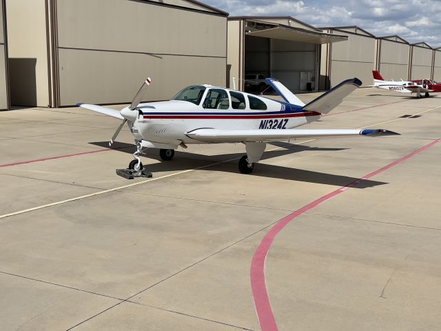 Beechcraft 35 Bonanza (N1324Z)