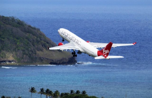 Airbus A330-200 (G-VWND)