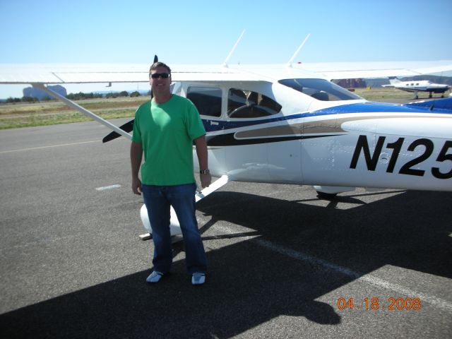 Cessna Skylane (N125AK)