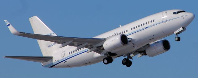 — — - 7377 Continetal Oil Companpies Shuttle climbing out.