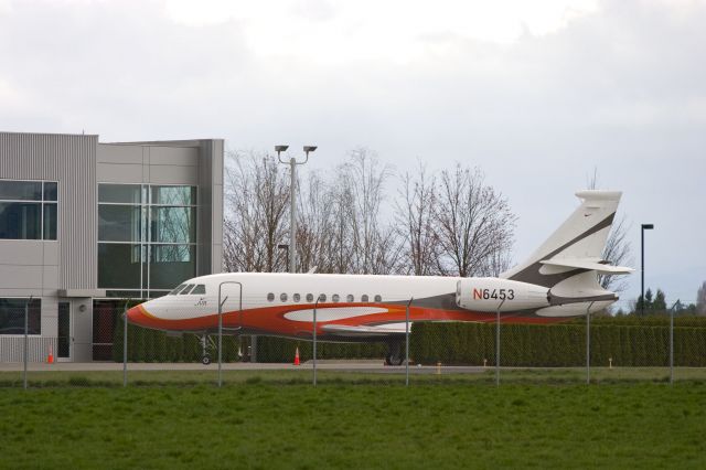 Dassault Falcon 2000 (N6453)