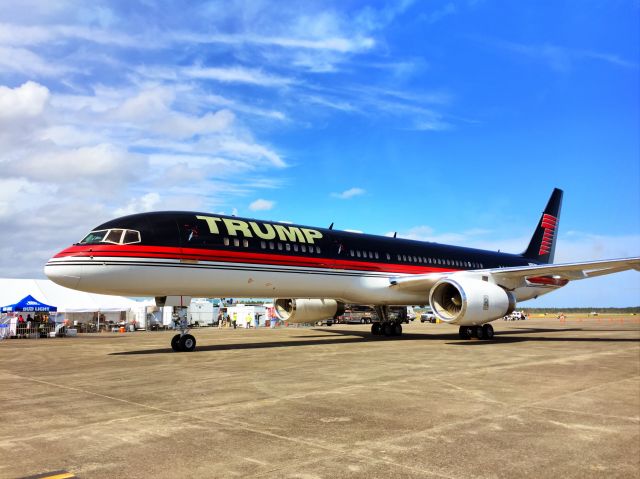 Boeing 757-200 (N757AF)