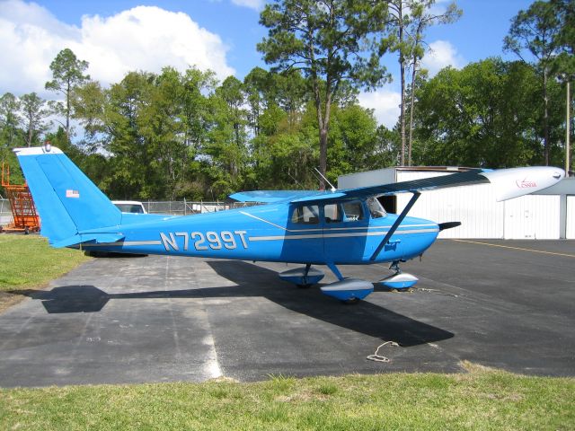 Cessna Skyhawk (N7299T) - Owned this aircraft for 17 years - (very) basic IFR equipped trainer - sold in 2007