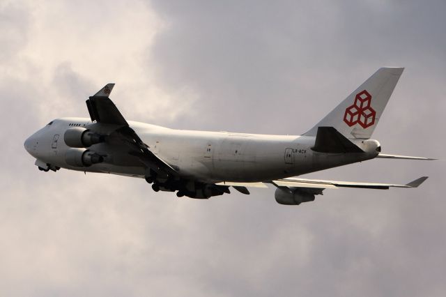 Boeing 747-400 (LX-ACV)