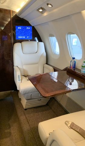 N524LR — - Interior photo of Hawker 1000A N524LR.