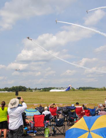 — — - New York Air Show at Stewart International Airport (SWF/KSWF) in New Windsor, Ny.  