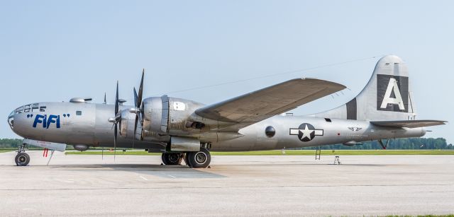 Boeing B-29 Superfortress (NX529B)