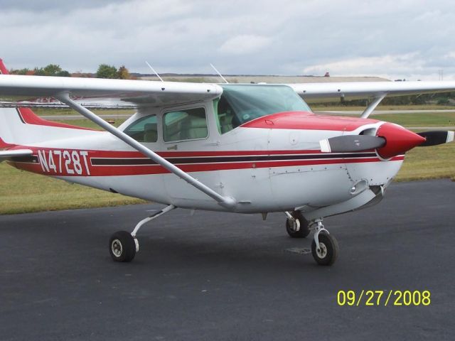 Cessna Skylane (N4728T)