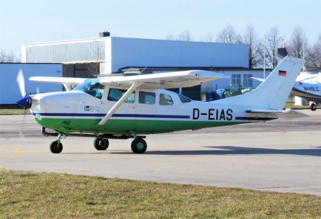 Cessna 206 Stationair (D-EIAS)