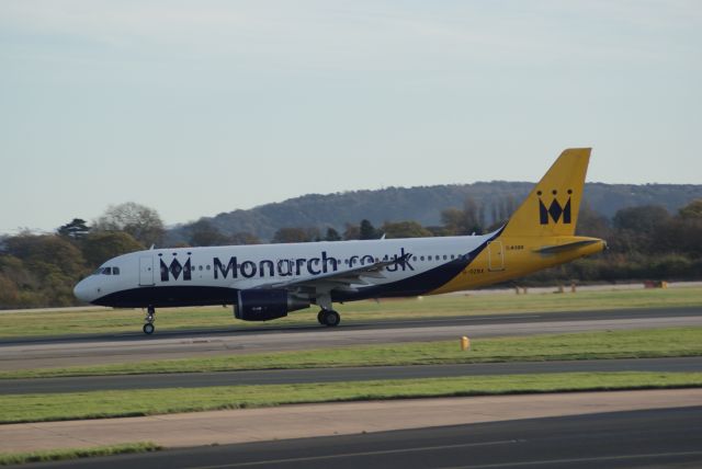 Airbus A320 (G-OZBX) - Monarch A320-214 cn1637