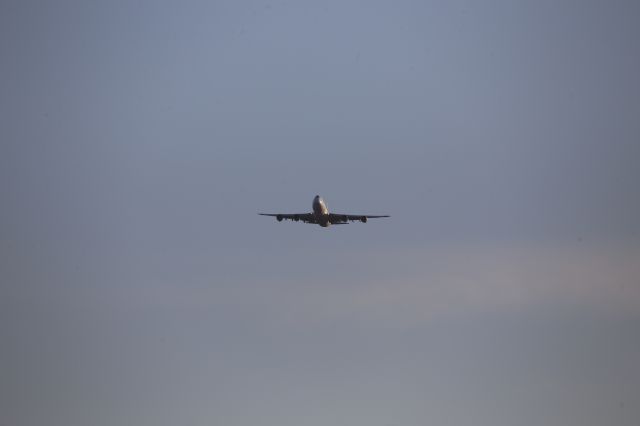 BOEING 747-8 (B-LJI)