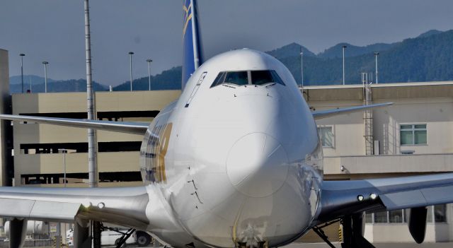 Boeing 747-400 (N446MC)