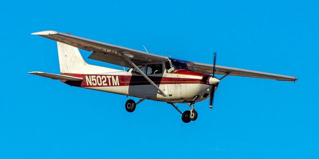 Cessna Skyhawk (N502TM)