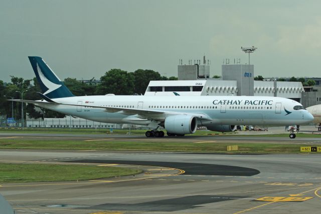 Airbus A350-900 (B-LRO)