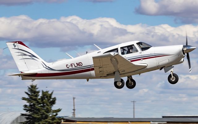 Piper PA-24 Comanche (C-FLND)