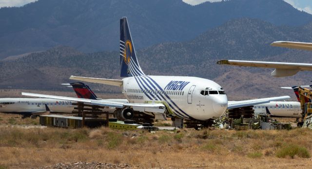 Boeing 737-700 (XA-MAE)