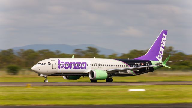 Boeing 737 MAX 8 (C-FLKC)