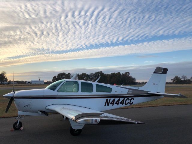 Beechcraft Bonanza (33) (N444CC)