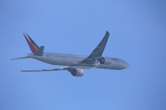 BOEING 777-300ER (RP-C7773)