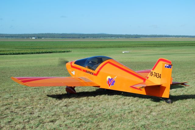 19-7434 — - Sonex taxies back to the display area at Clifton, Qld, Australia