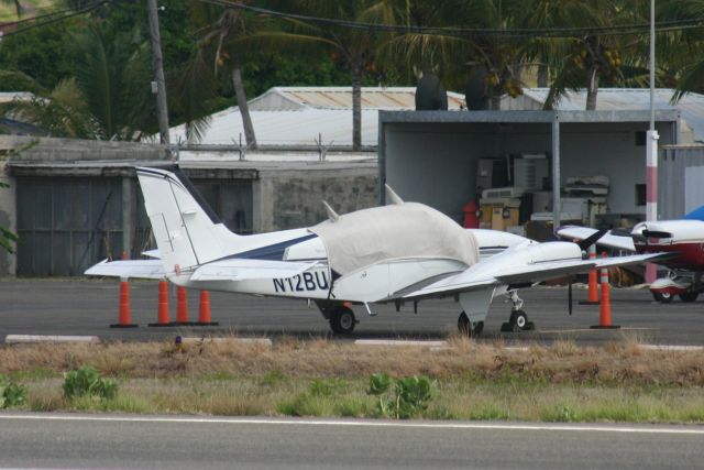Beechcraft 55 Baron (N12BU)