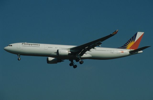 Airbus A330-300 (F-OHZN) - Final Approach to Narita Intl Airport Ryw34L on 1997/11/09