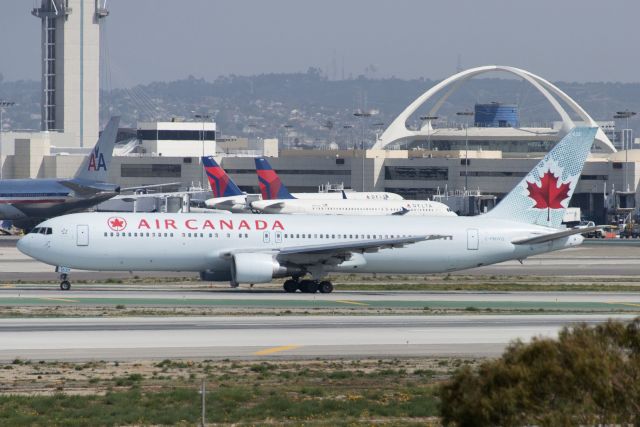 BOEING 767-300 (C-FMWQ) - C-FMWQ  Boeing  B767-333  ACA  KLAX  20130304  4047