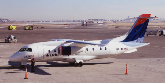 Fairchild Dornier 328JET (N414FJ)