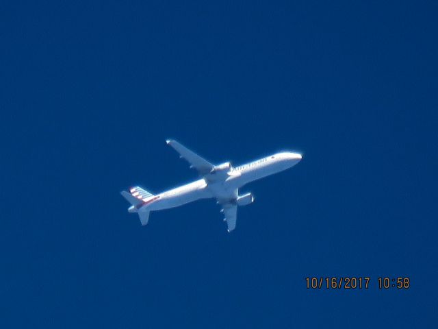 Airbus A321 (N188US)