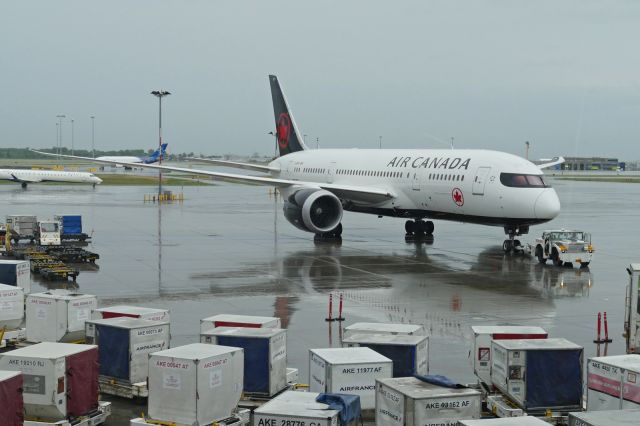 Boeing 787-8 (CC-HPQ)