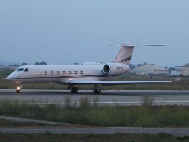 Gulfstream Aerospace Gulfstream V (M-IPHS)