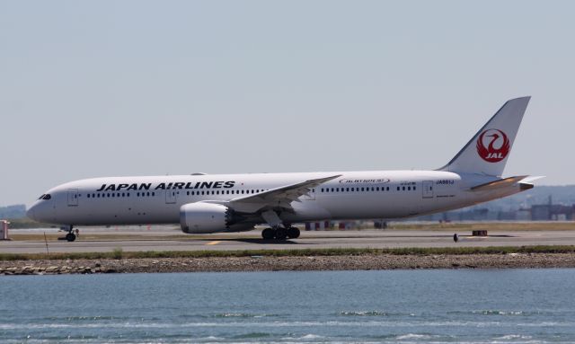 Boeing 787-9 Dreamliner (JA861J)