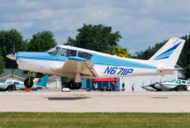 Piper PA-24 Comanche (N6711P)