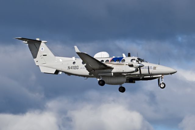 Beechcraft Super King Air 300 (N412G)