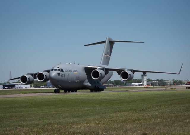 Boeing Globemaster III — - C-17 Globemaster at Sun N Fun Lakeland, FL