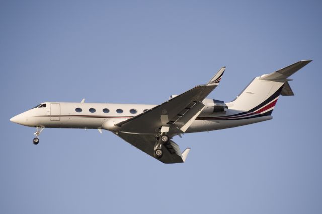 Gulfstream Aerospace Gulfstream IV (N480QS) - Seen at KBWI on 10/15/2011