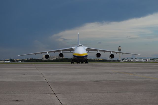 Antonov An-124 Ruslan (RA-82029) - ADB 383F taxiing to terminal at KMCO from OAK 16AUG2020