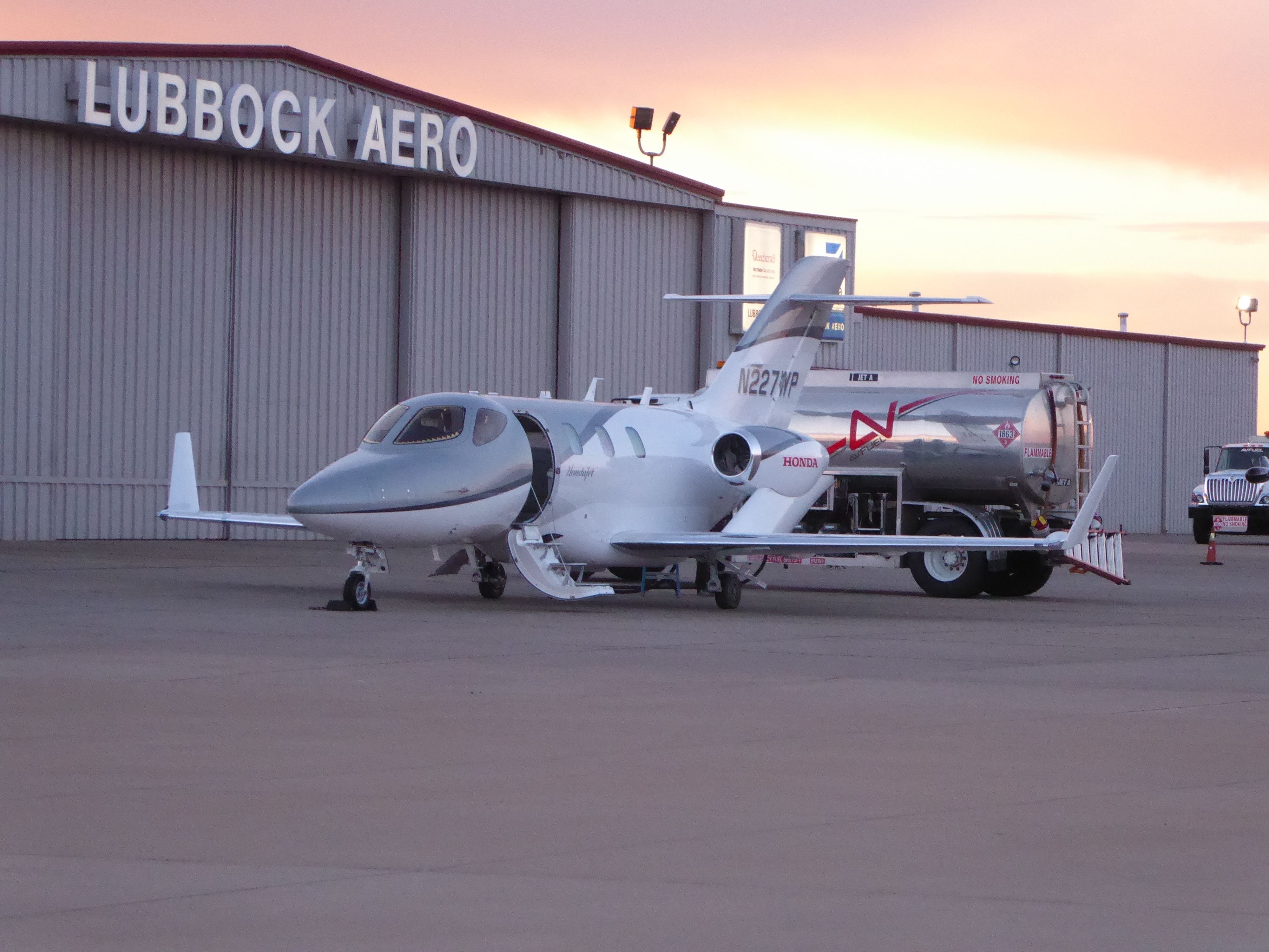 Honda HondaJet (N227WP)