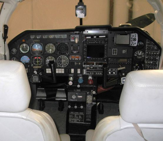 Mooney M-20 (N52641) - New Panel!