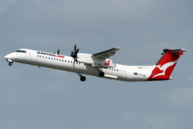 de Havilland Dash 8-400 (VH-LQK)