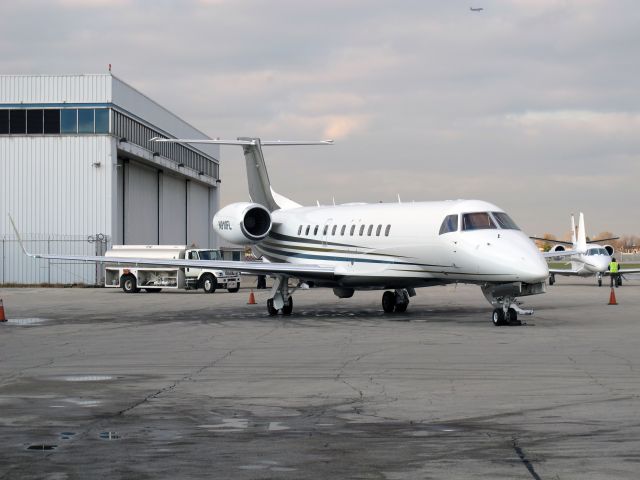 Embraer ERJ-135 (N910FL)