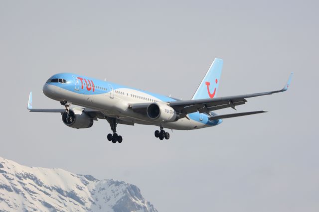 Boeing 757-200 (G-OOBC)