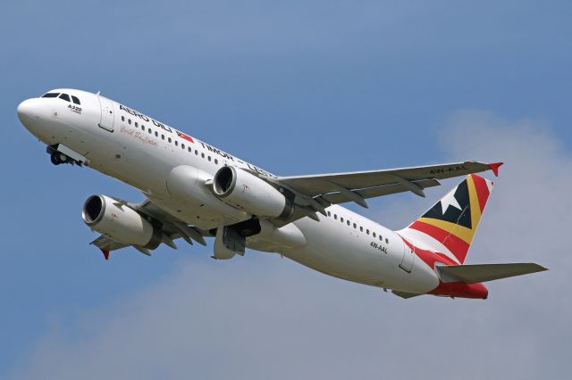 Airbus A320 (4W-AAL)